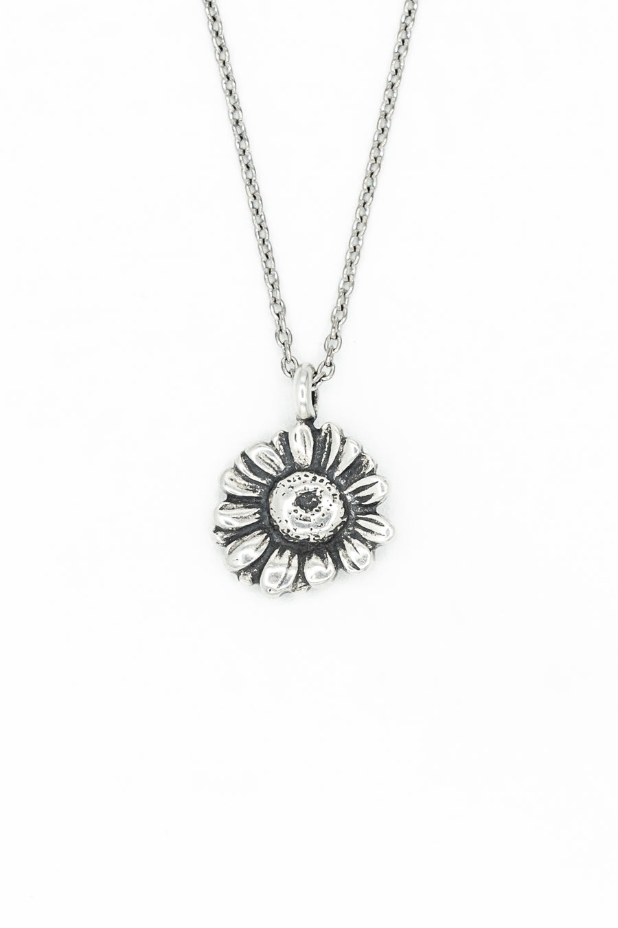 Daisy Mini Necklace